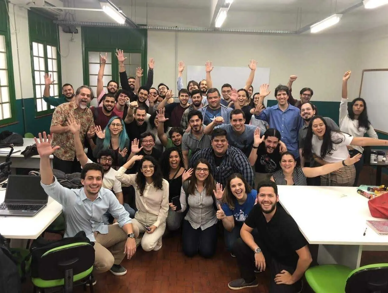 Eu e Gabriel com as startups do Startup Rio