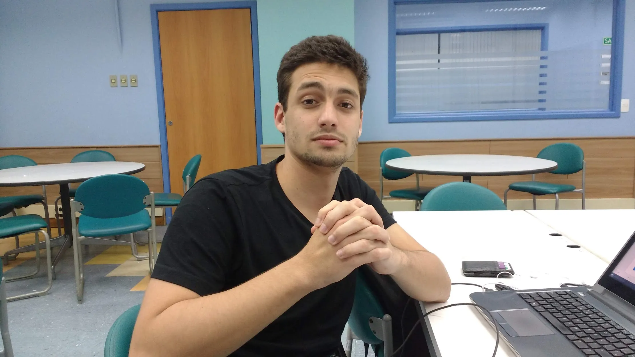 Cara de cão sem dono suplicando por clemência ao Google para tentar reverter a merda que fiz.